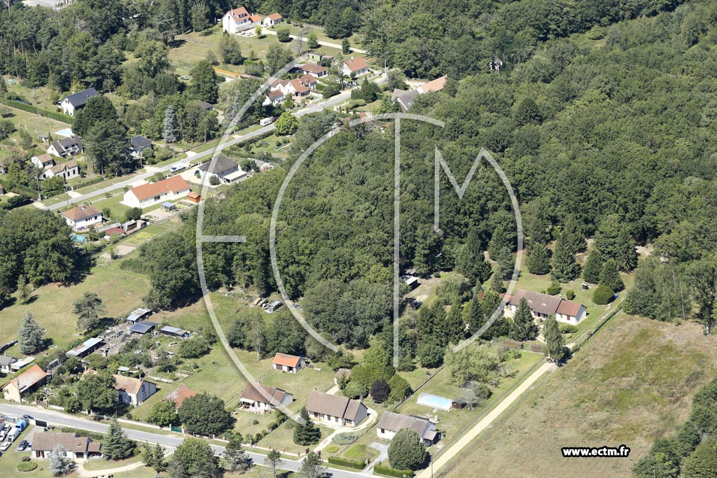 Photo arienne de Neuvy-sur-Barangeon (la Grande Potence)