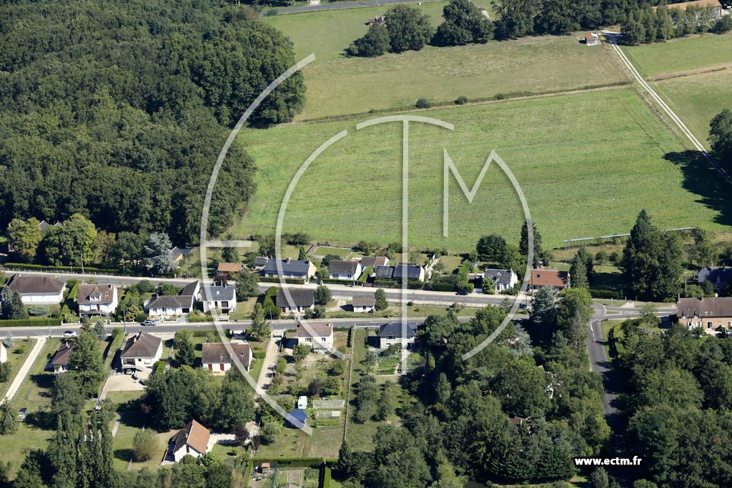 Photo arienne de Nouan-le-Fuzelier
