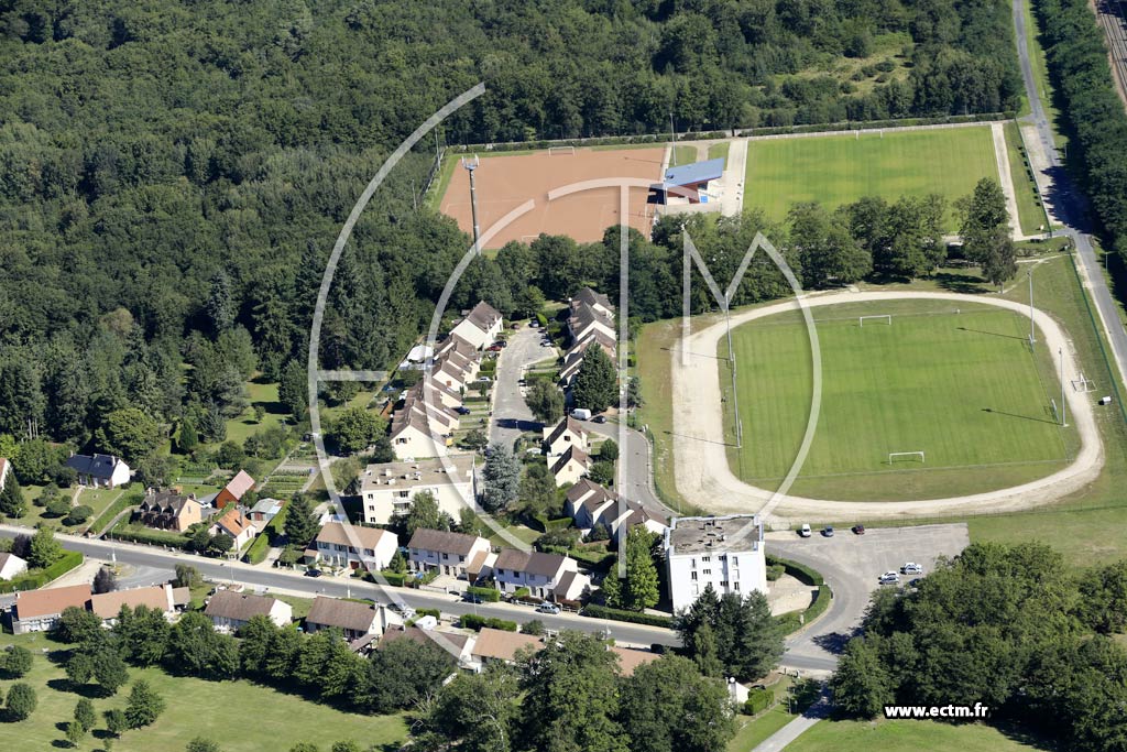 Photo arienne de Nouan-le-Fuzelier (la Baignarderie)