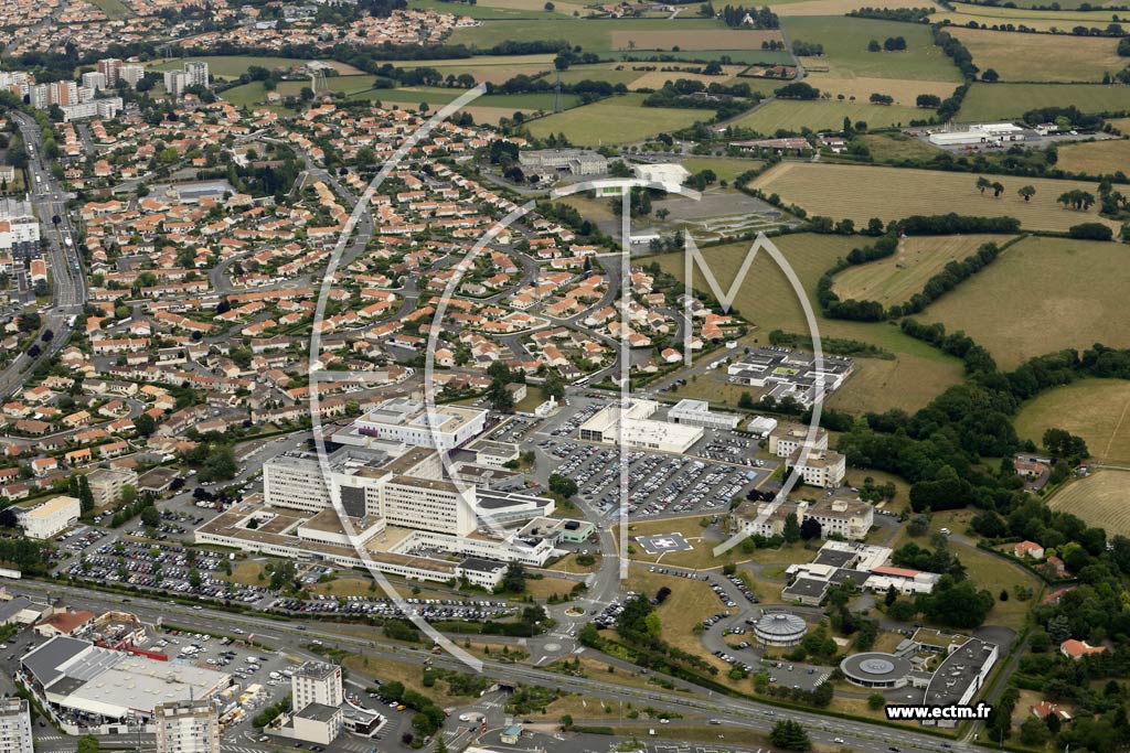 Photo arienne de Cholet (Centre Hospitalier de Cholet)