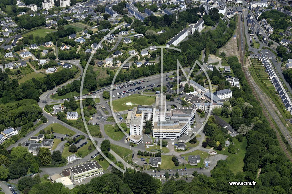 Photo arienne de Lannion (Centre Hospitalier Pierre-le-Damany)