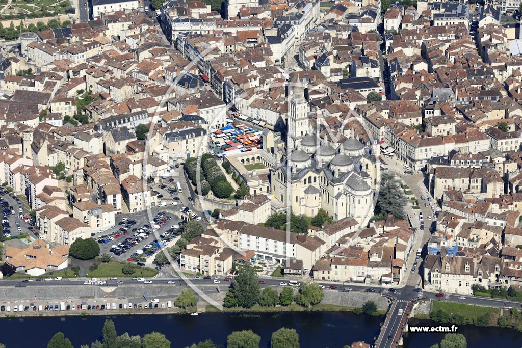 Photo arienne de Prigueux (Cathdrale Saint-Front)