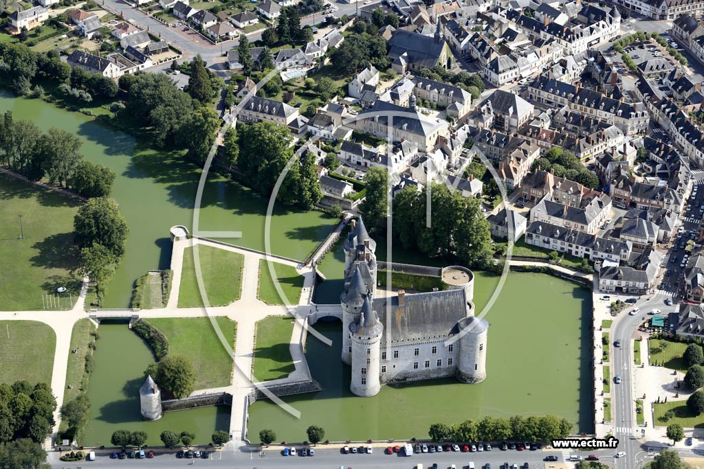 Photo arienne de Sully-sur-Loire (Chteau)