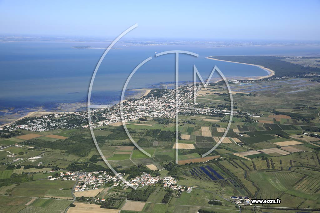 Photo arienne de La Bre-les-Bains