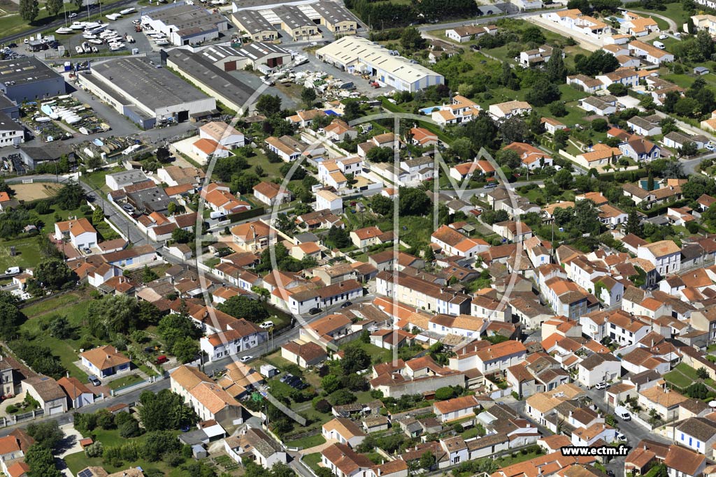Photo arienne de Le Chteau-d'Olron (Ors)