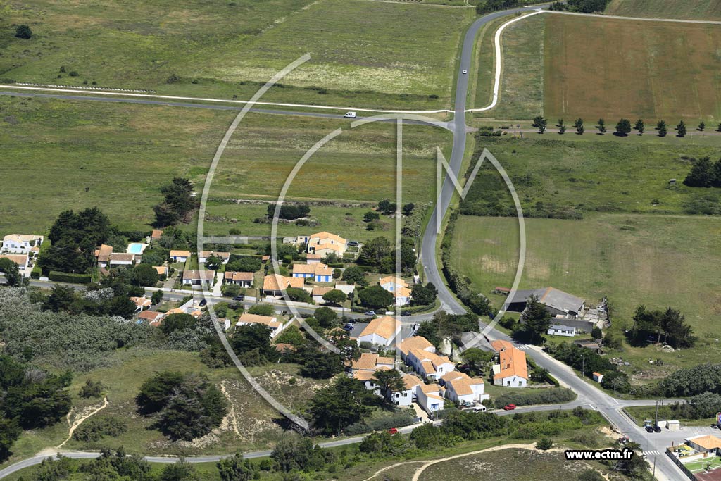 Photo arienne de Saint-Denis-d'Olron (Les Trois Pierres)