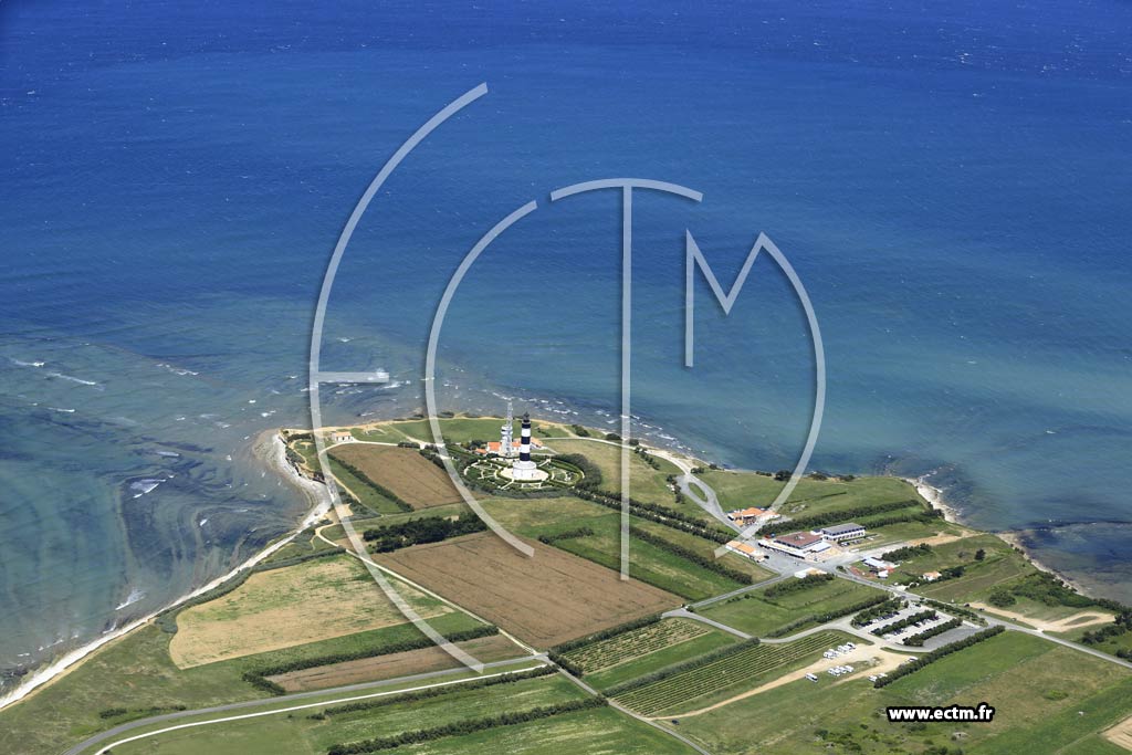 Photo arienne de Saint-Denis-d'Olron (Phare de Chassiron)