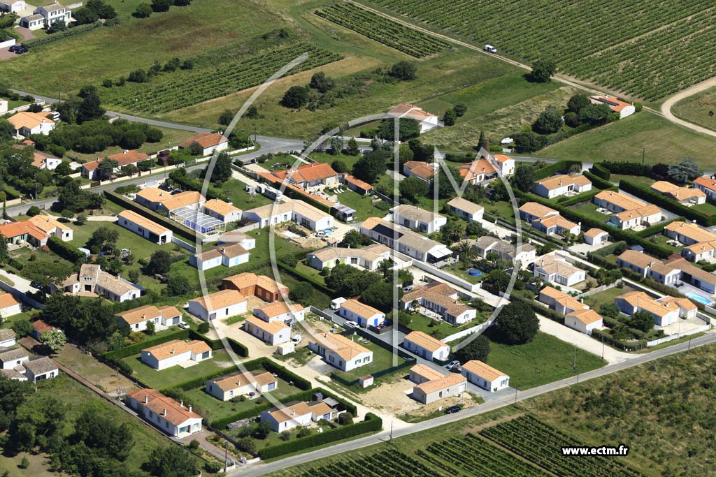 Photo arienne de Saint-Pierre-d'Olron (La Biroire)