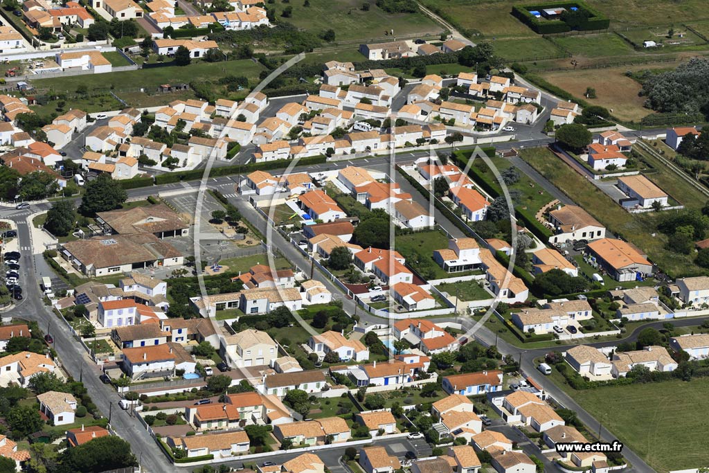 Photo arienne de Saint-Pierre-d'Olron (La Cotinire)