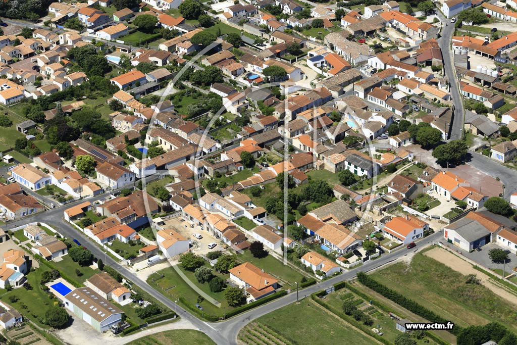 Photo arienne de Saint-Pierre-d'Olron (La Menounire)