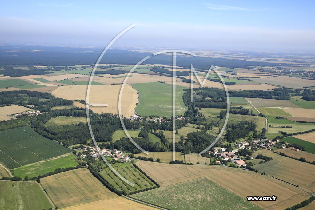 Photo arienne de Dampierre-sur-Boutonne (La Dragonnerie)