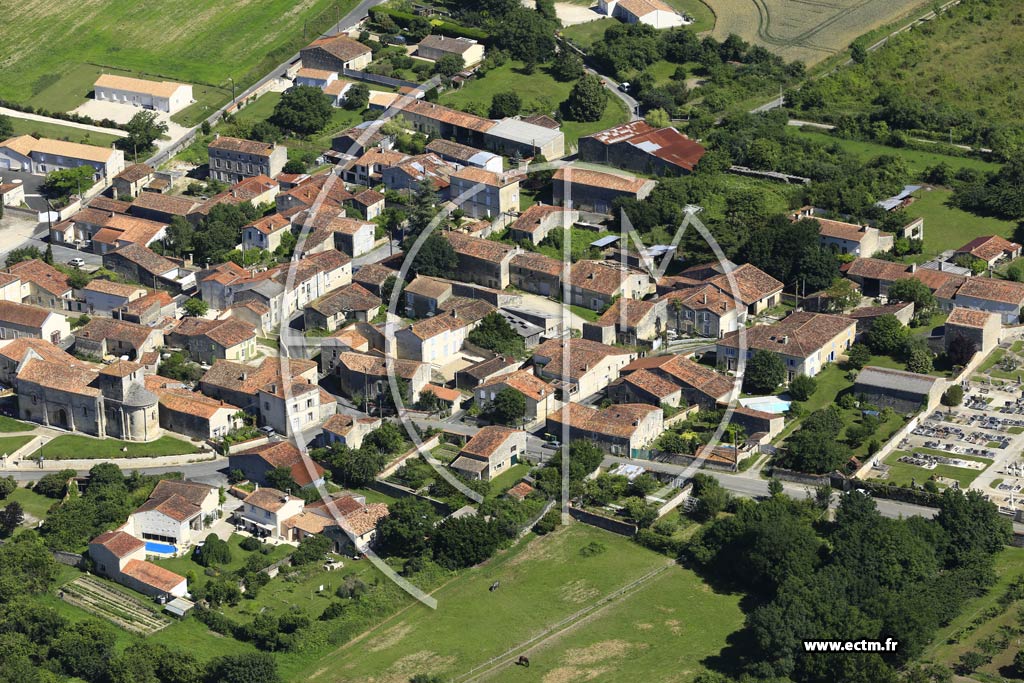 Photo arienne de Saint-Mand-sur-Brdoire
