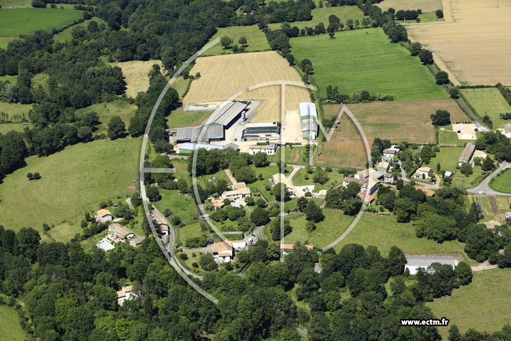 Photo arienne de Cherveux (Villeneuve)