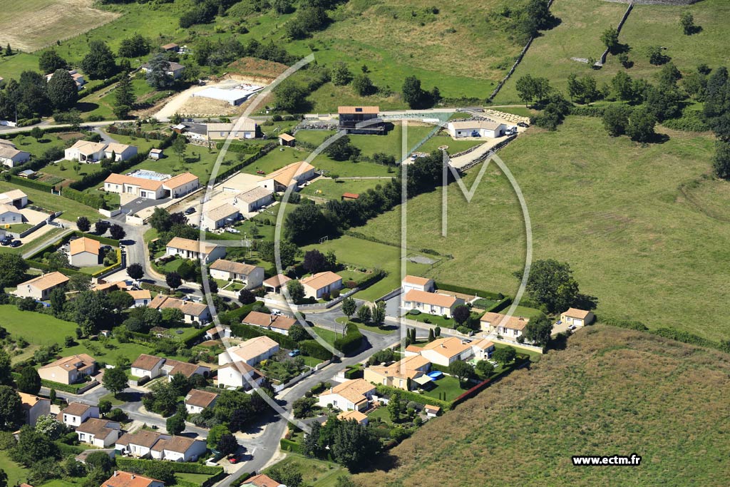 Photo arienne de Exireuil (Croix Mouclet)