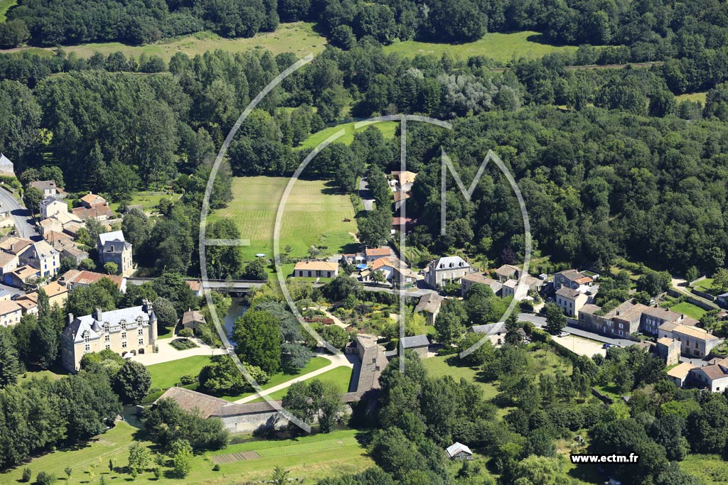 Photo arienne de La Mothe-Saint-Hray (La Villedieu de Combl)