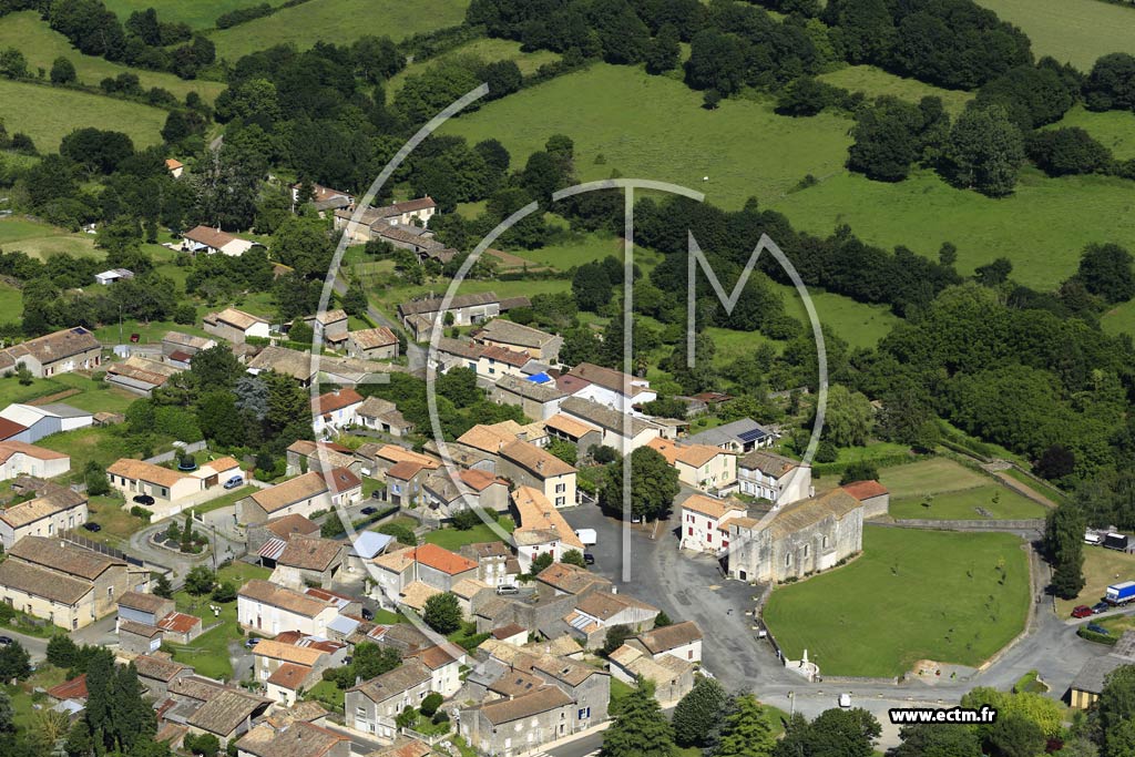 Photo arienne de Saint-Christophe-sur-Roc