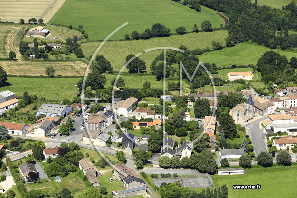 Photo arienne de Saint-Georges-de-Noisn