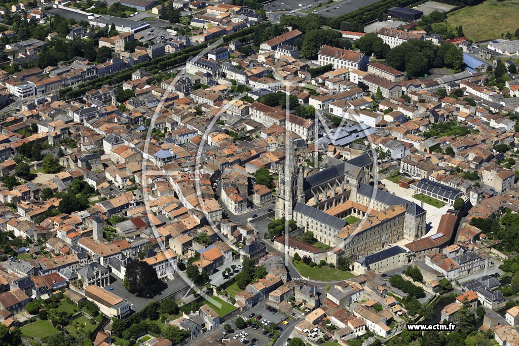 Photo arienne de Saint-Maixent-l'cole
