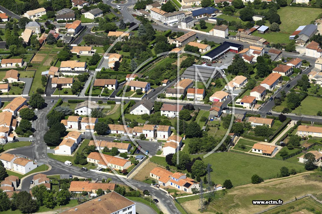 Photo arienne de Saint-Maixent-l'cole
