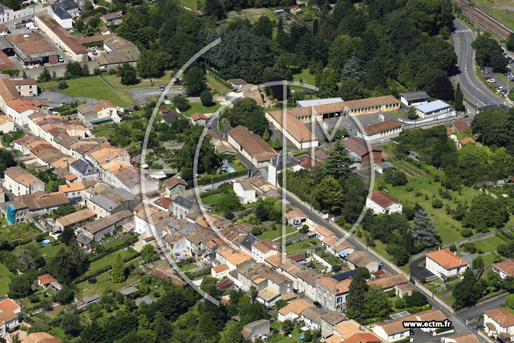 Photo arienne de Saint-Maixent-l'cole (Courdevent)