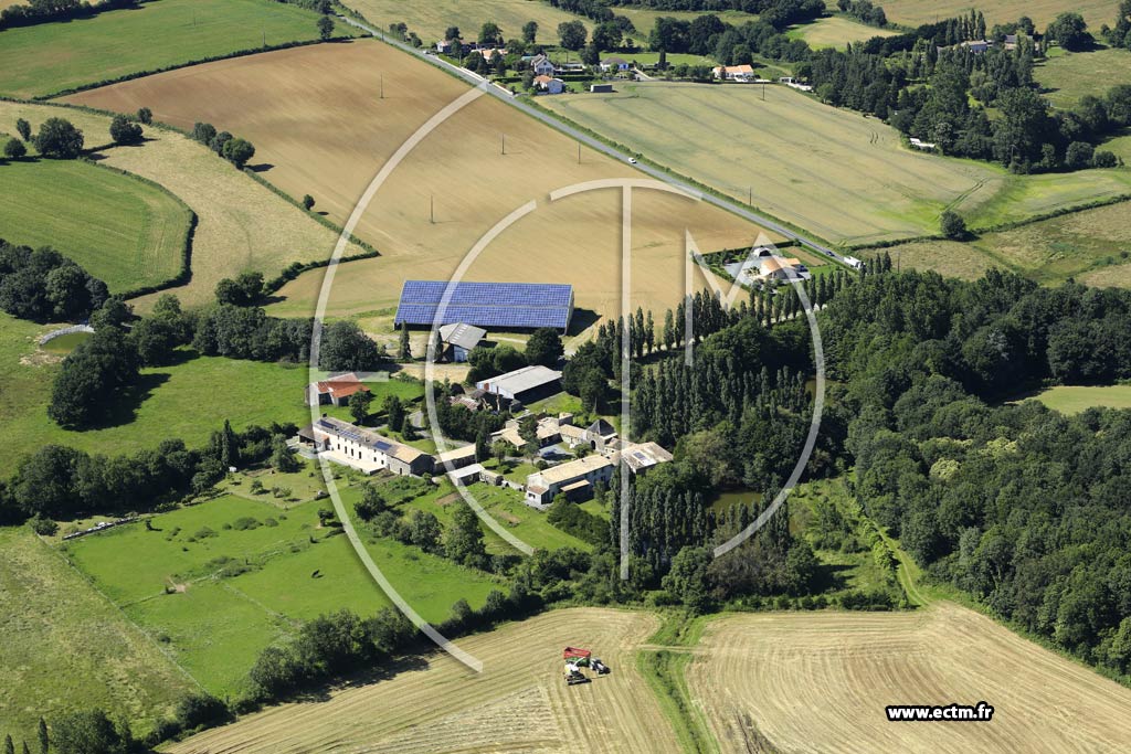Photo arienne de Saint-Marc-la-Lande (La Mnardire)