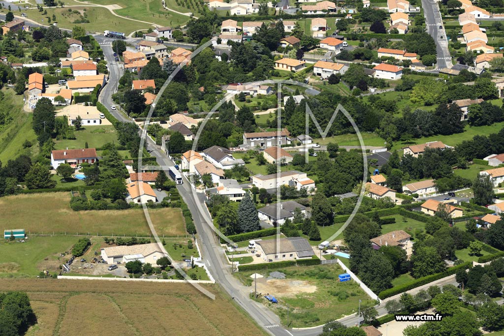Photo arienne de Saint-Martin-de-Saint-Maixent