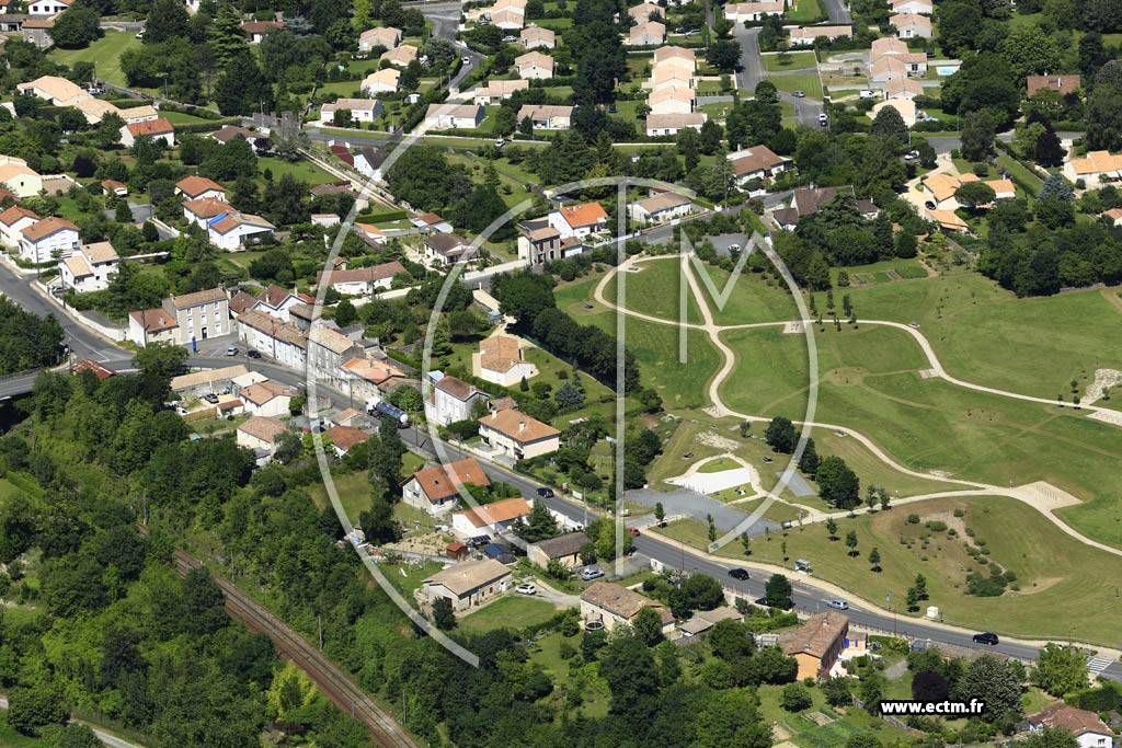 Photo arienne de Saint-Martin-de-Saint-Maixent