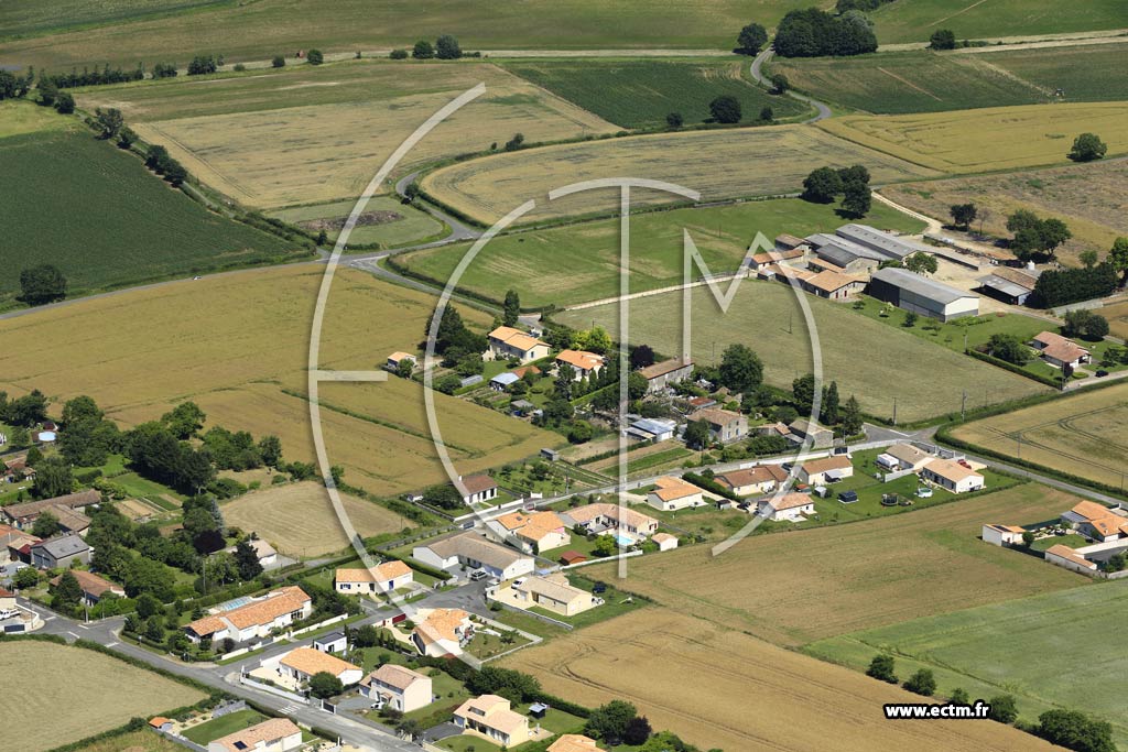 Photo arienne de Saint-Martin-de-Saint-Maixent