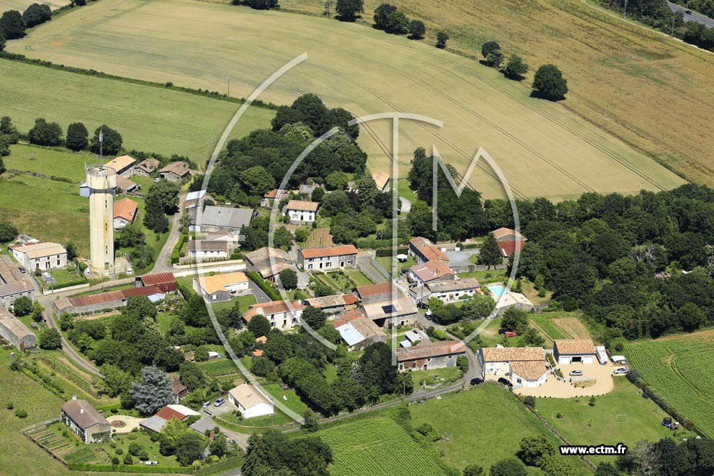 Photo arienne de Saint-Martin-de-Saint-Maixent (Boisne)