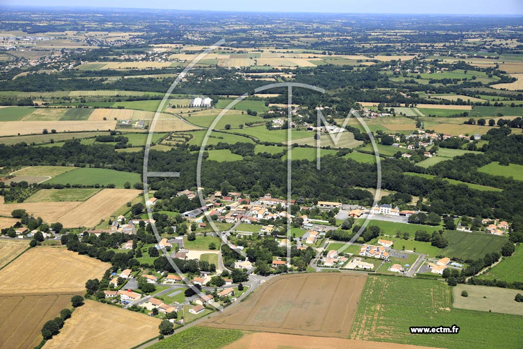 Photo arienne de Sainte-Eanne (Le Breuil)