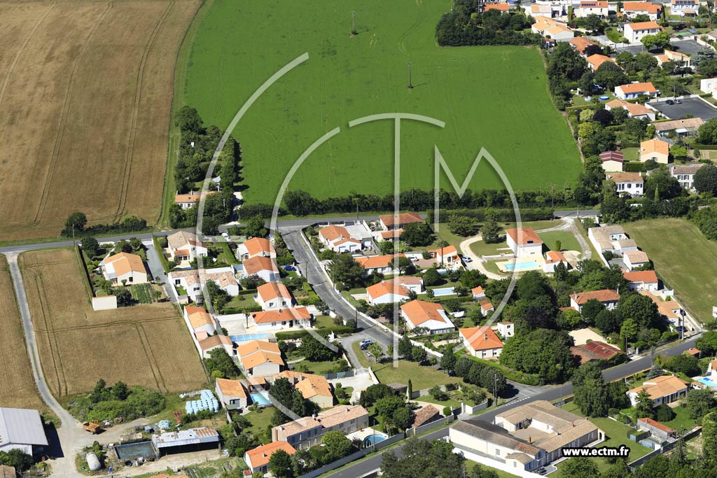 Photo arienne de Dompierre-sur-Mer (Belle Croix)