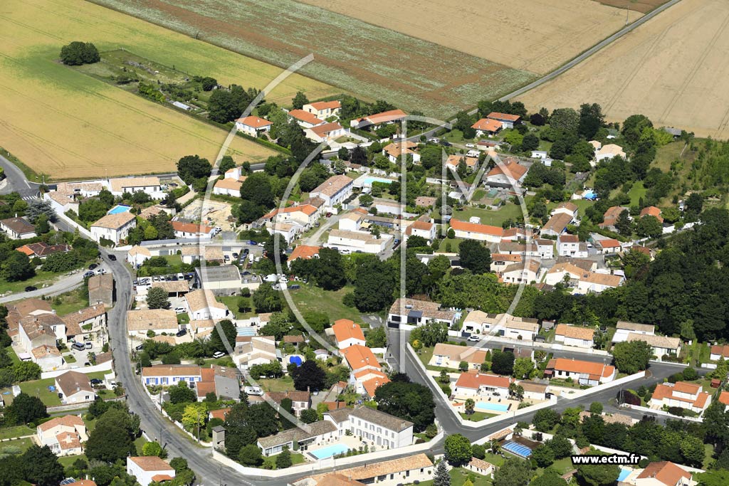 Photo arienne de Dompierre-sur-Mer (Belle Croix)