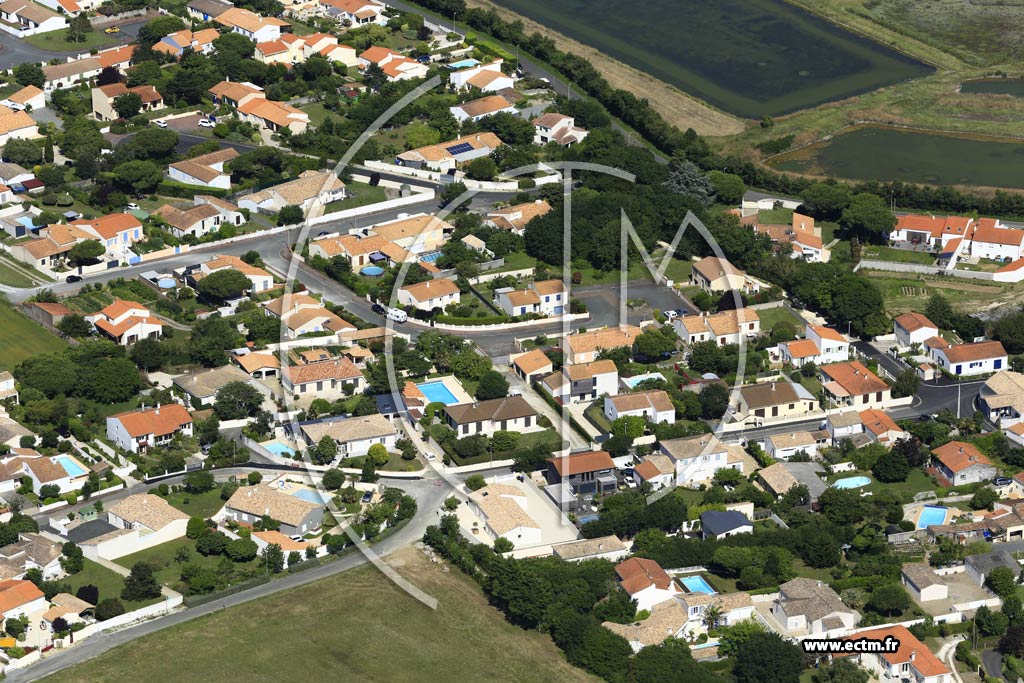 Photo arienne de Nieul-sur-Mer (Lauzires)