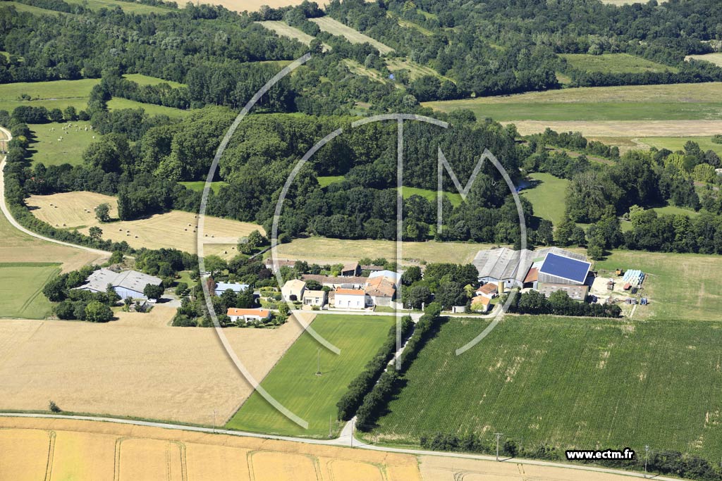 Photo arienne de Saint-Xandre (Cand)