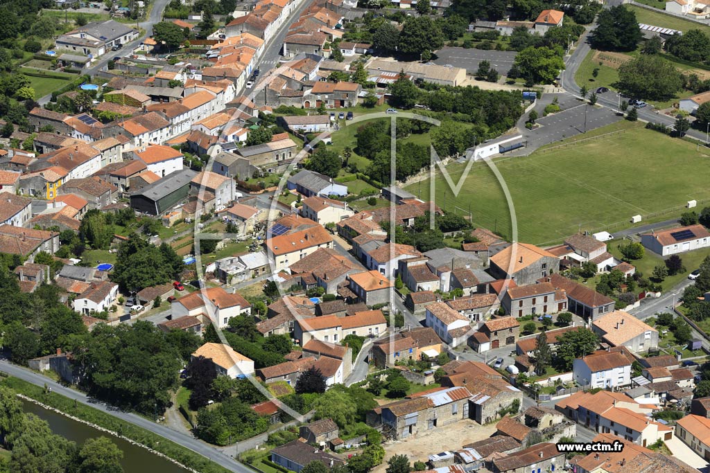 Photo arienne de Le Gu-de-Velluire