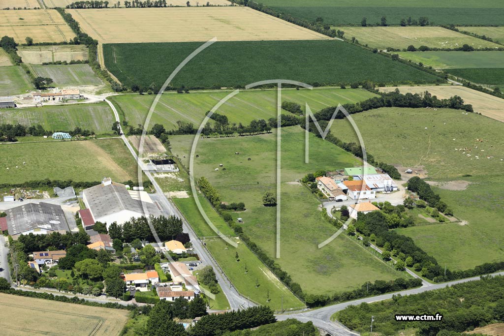 Photo arienne de Saint-Jean-de-Liversay (Thair le Fagnoux)