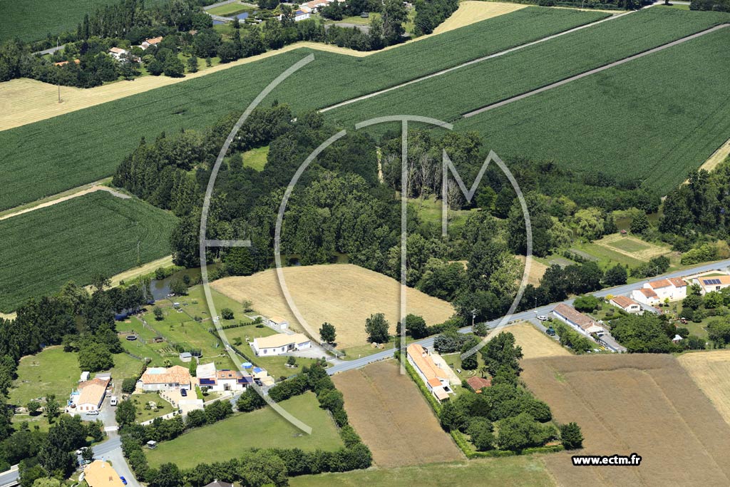 Photo arienne de Vouill-les-Marais