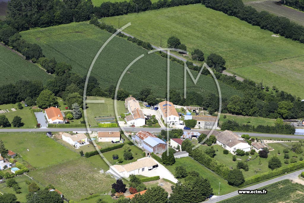 Photo arienne de Cramchaban (le Port des Gueux)