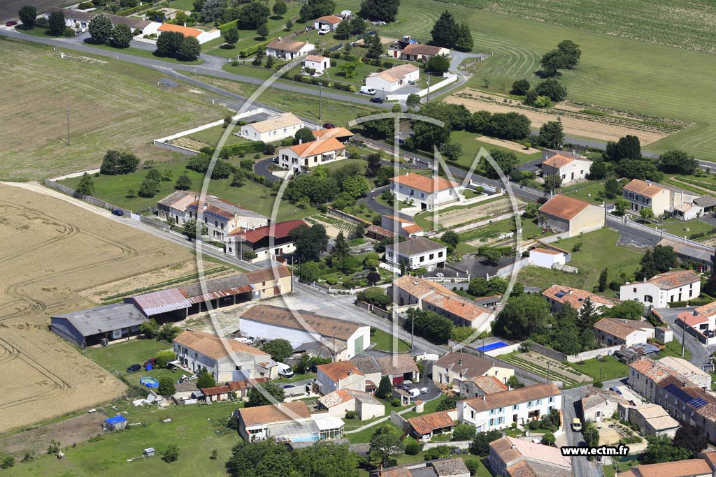 Photo arienne de Marsais (les Quatre Maisons)