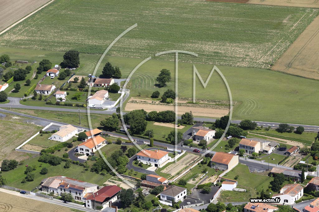 Photo arienne de Marsais (les Quatre Maisons)