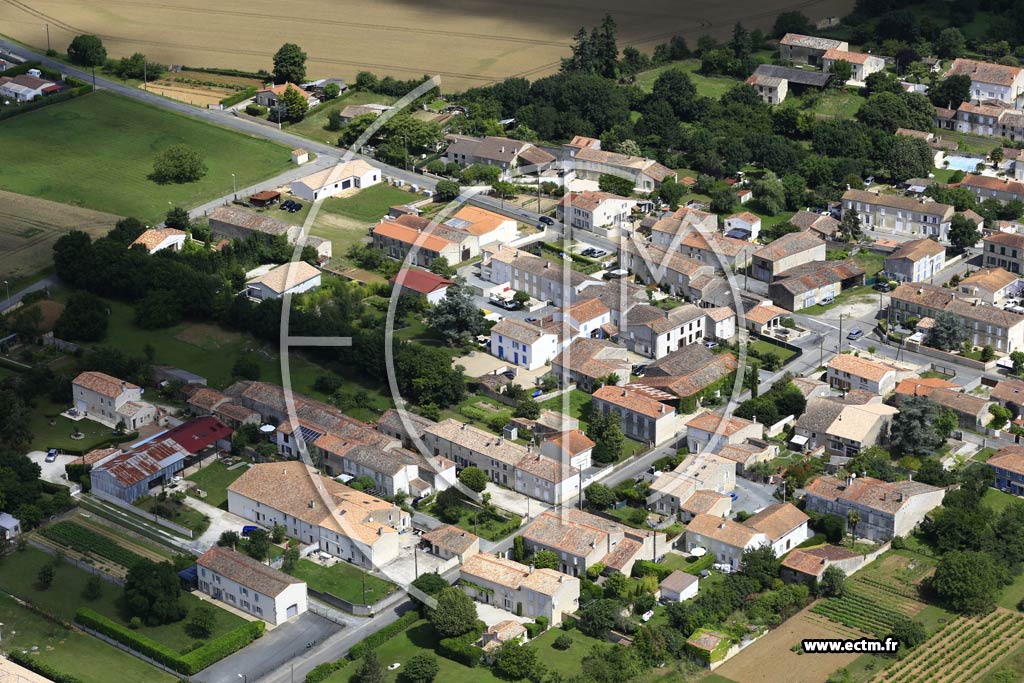Photo arienne de Saint-Georges-du-Bois (Chaill)