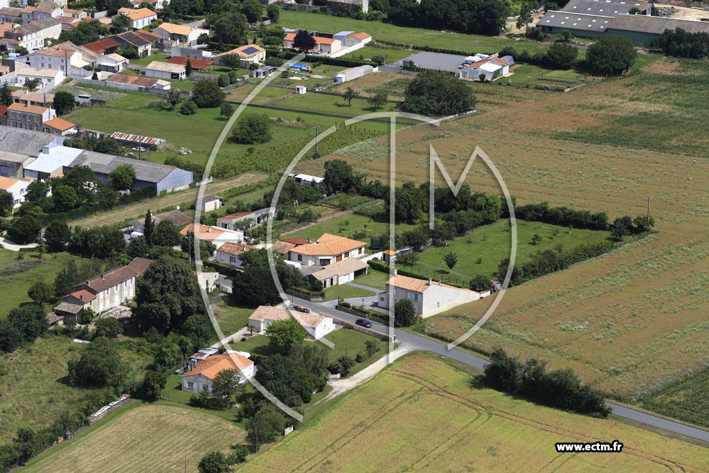 Photo arienne de Saint-Georges-du-Bois (Chaill)
