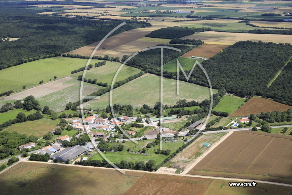 Photo arienne de Saint-Georges-du-Bois (Fortenuzay)