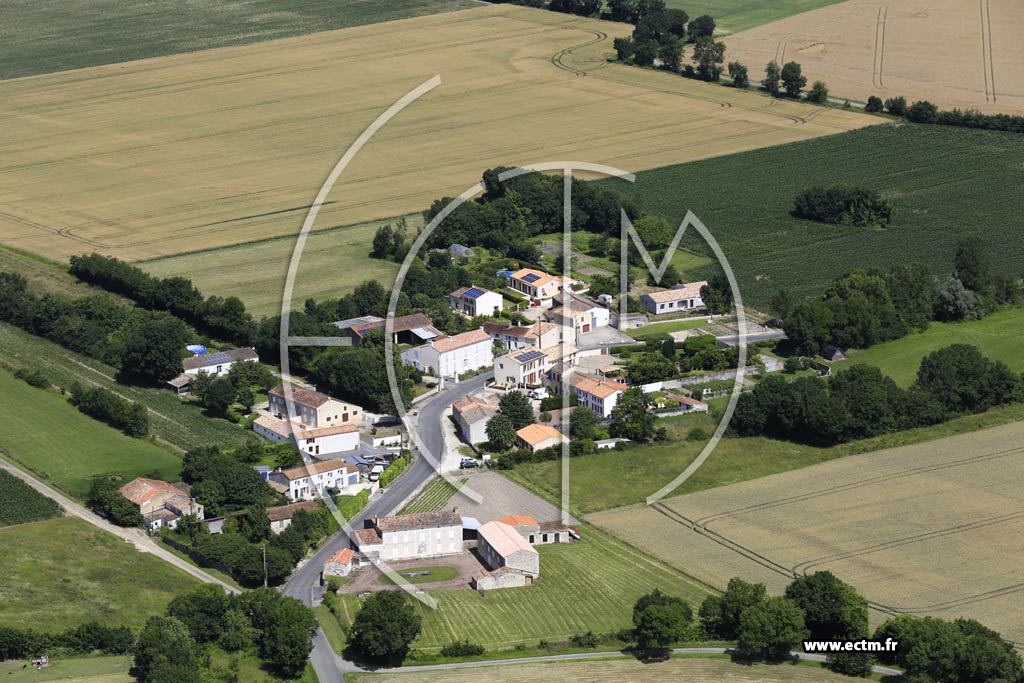 Photo arienne de Saint-Georges-du-Bois (la Barlrie)