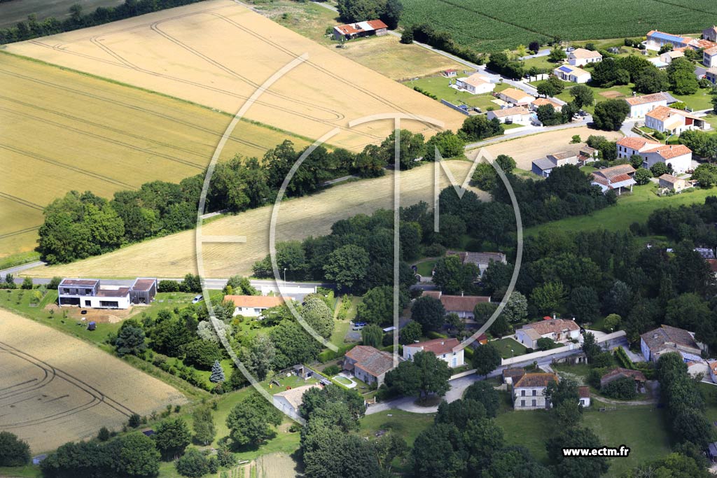 Photo arienne de Saint-Georges-du-Bois (la Barlrie)
