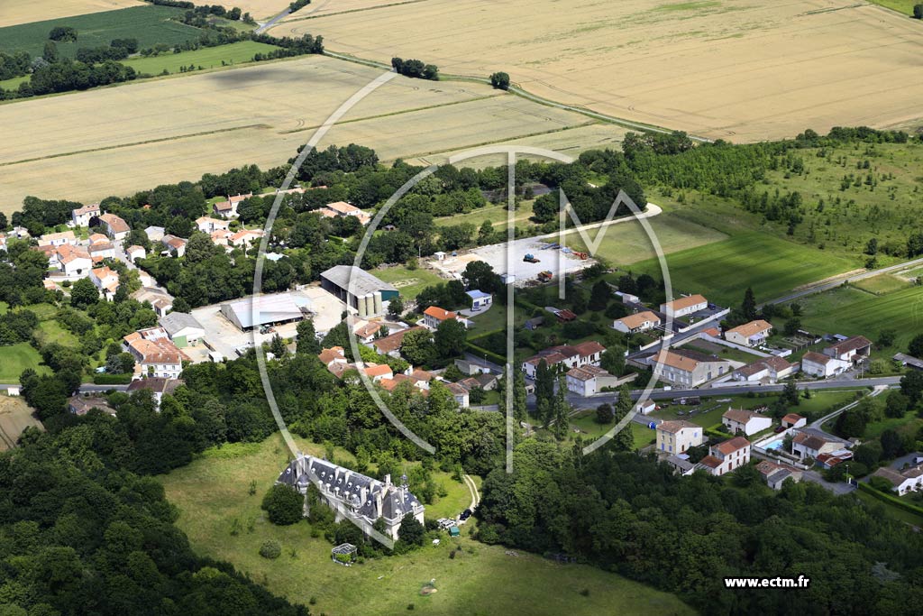 Photo arienne de Saint-Georges-du-Bois (Polon)