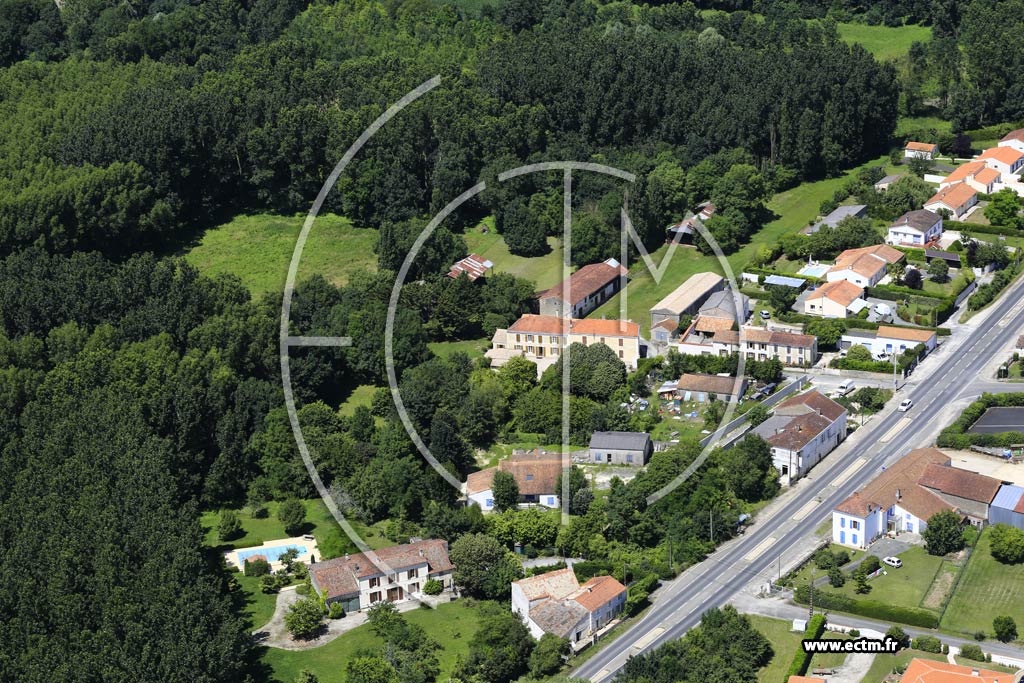 Photo arienne de Saint-Germain-de-Marencennes (les Ances)