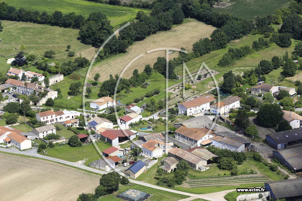 Photo arienne de Saint-Saturnin-du-Bois