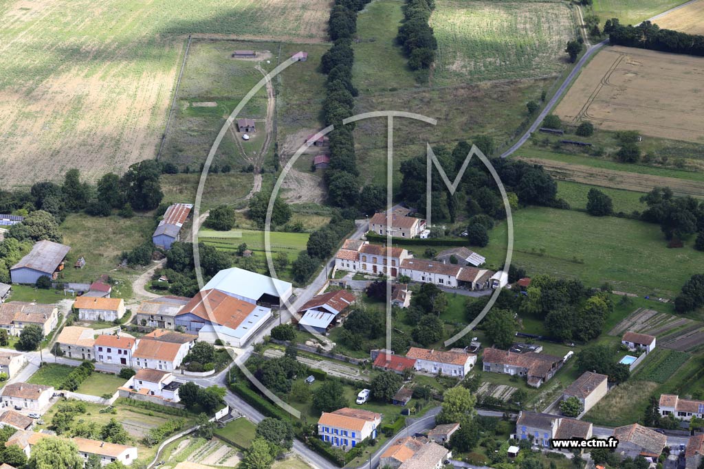 Photo arienne de Saint-Saturnin-du-Bois