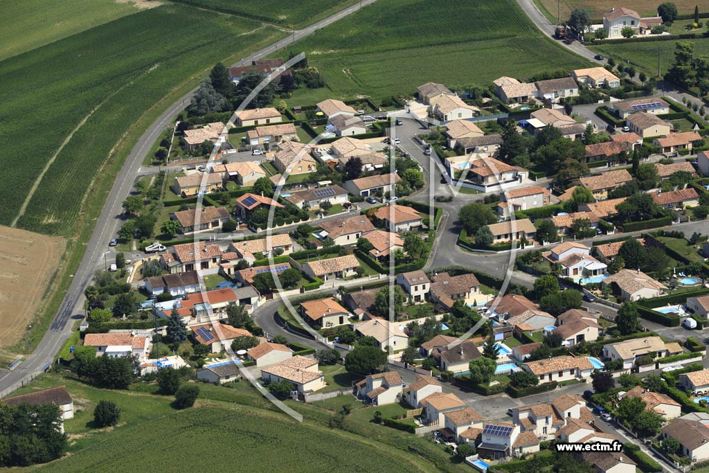 Photo arienne de Castelculier (las Crouzettes)